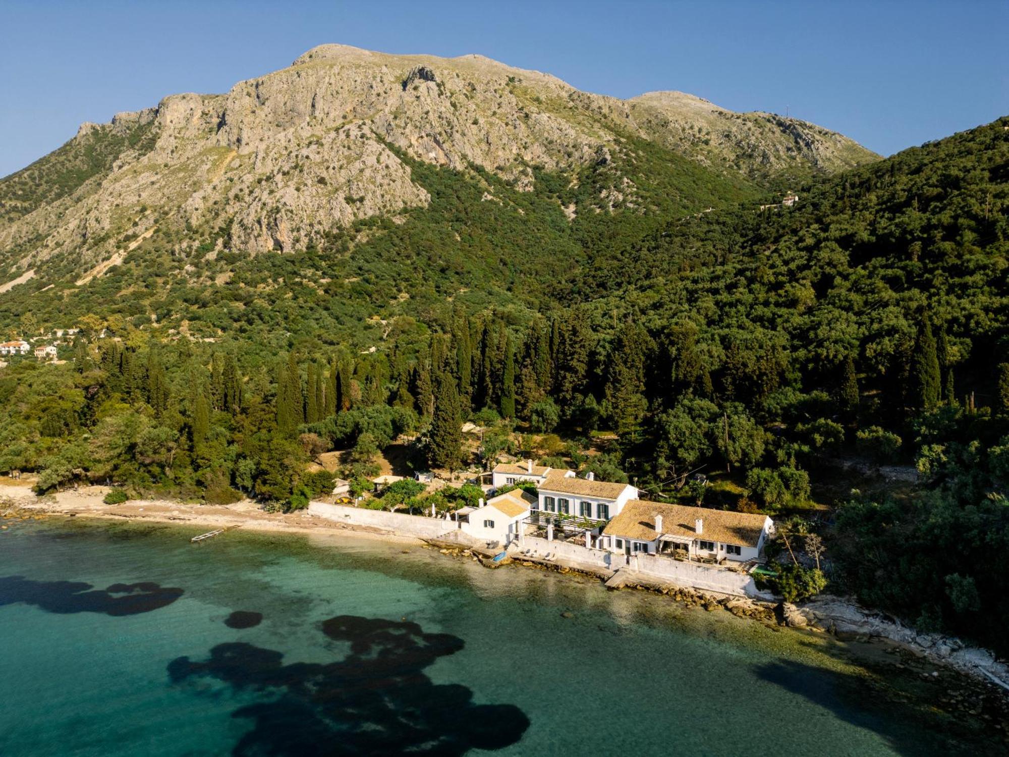 Nissaki Olive Press Villas Niszáki Kültér fotó
