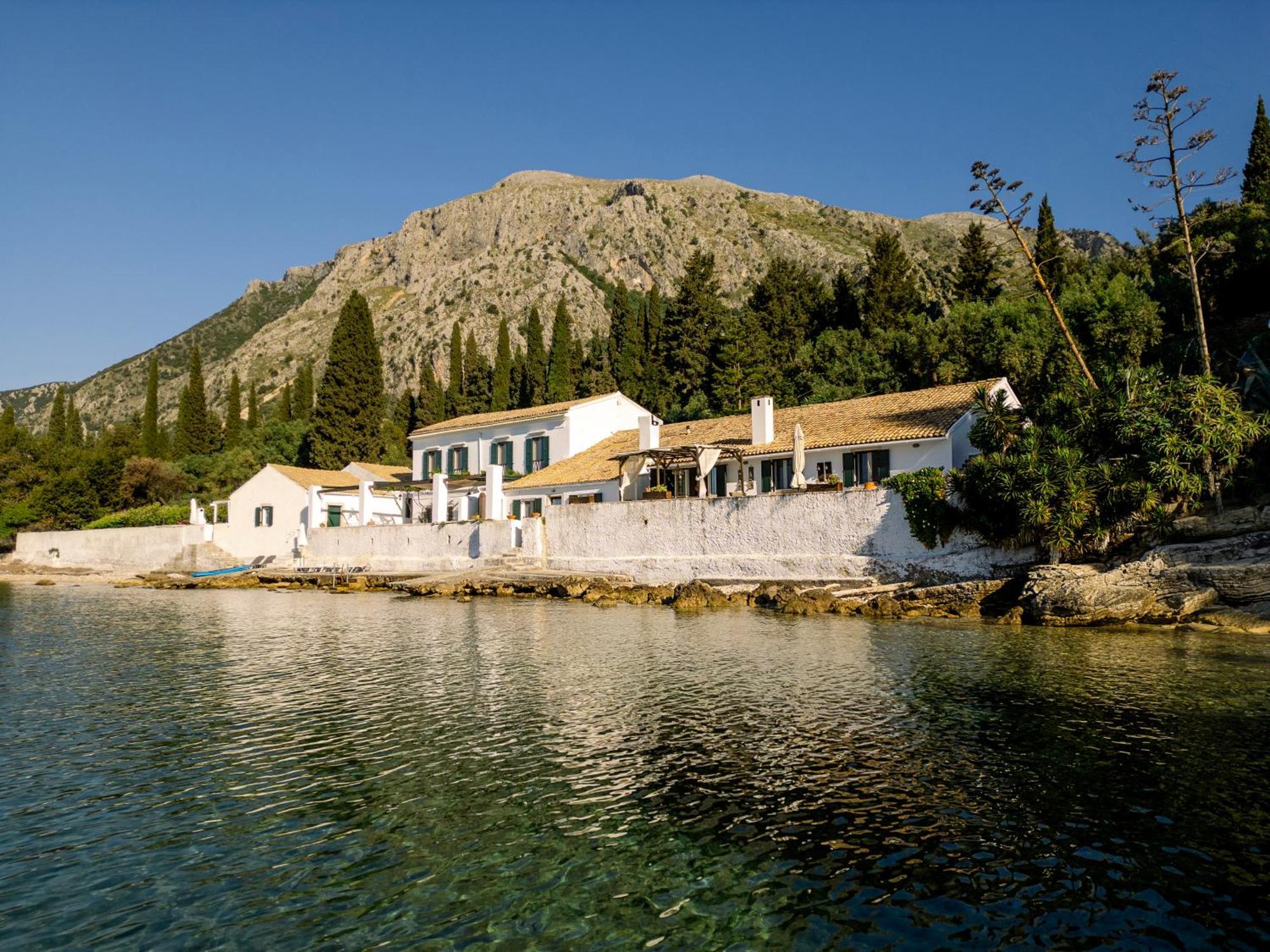 Nissaki Olive Press Villas Niszáki Kültér fotó
