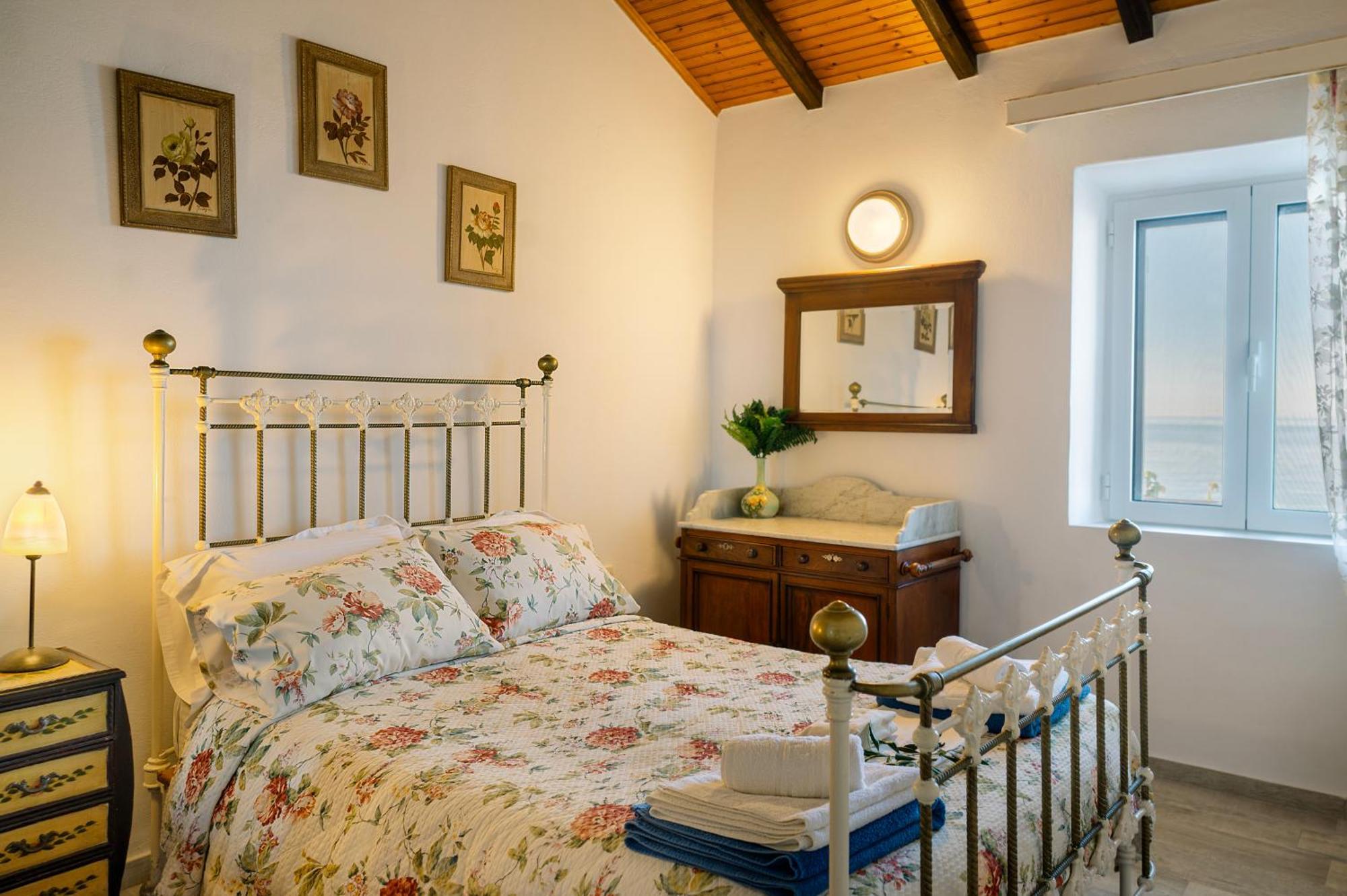Nissaki Olive Press Villas Niszáki Kültér fotó