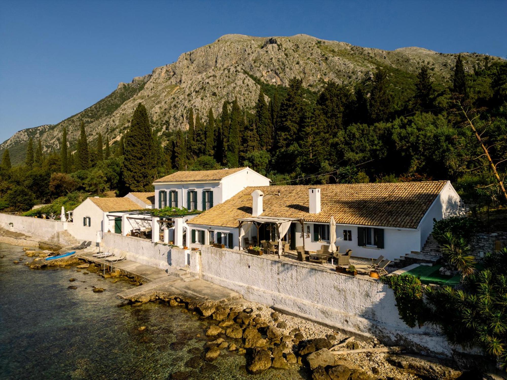 Nissaki Olive Press Villas Niszáki Kültér fotó