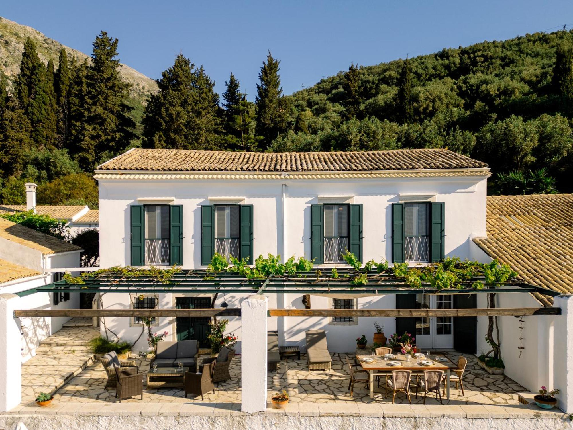 Nissaki Olive Press Villas Niszáki Kültér fotó