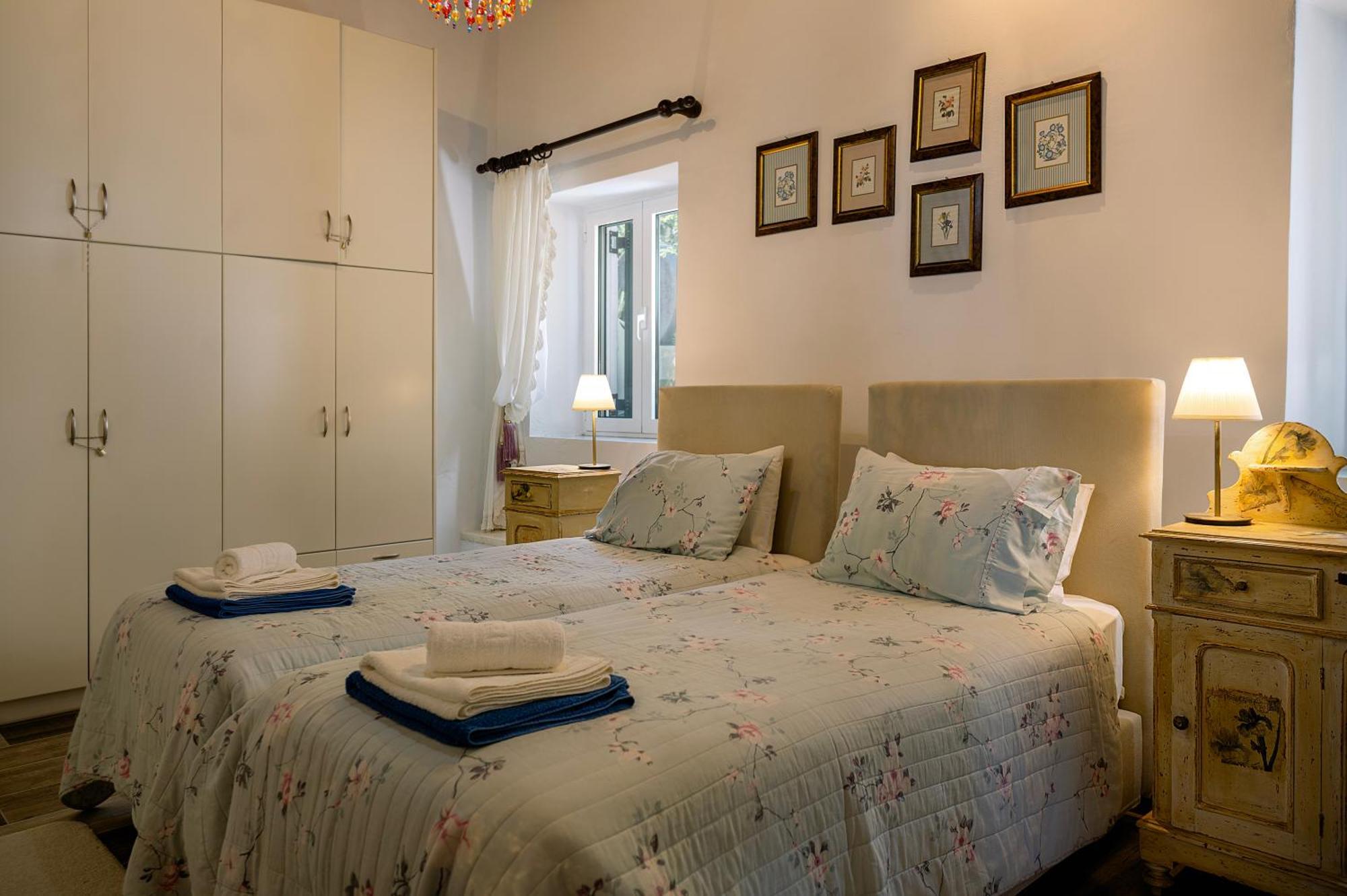 Nissaki Olive Press Villas Niszáki Kültér fotó