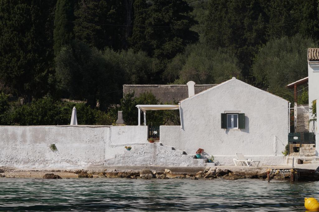 Nissaki Olive Press Villas Niszáki Kültér fotó